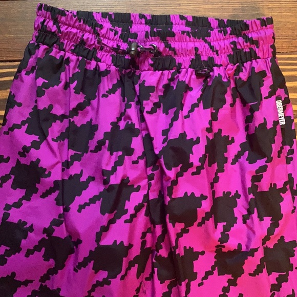 COPY - Ski/Snowboarding Jacket and Pants - Picture 4 of 7